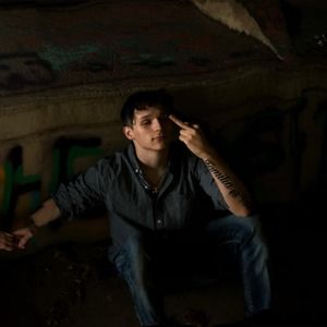 Meet your Posher, Nicholas